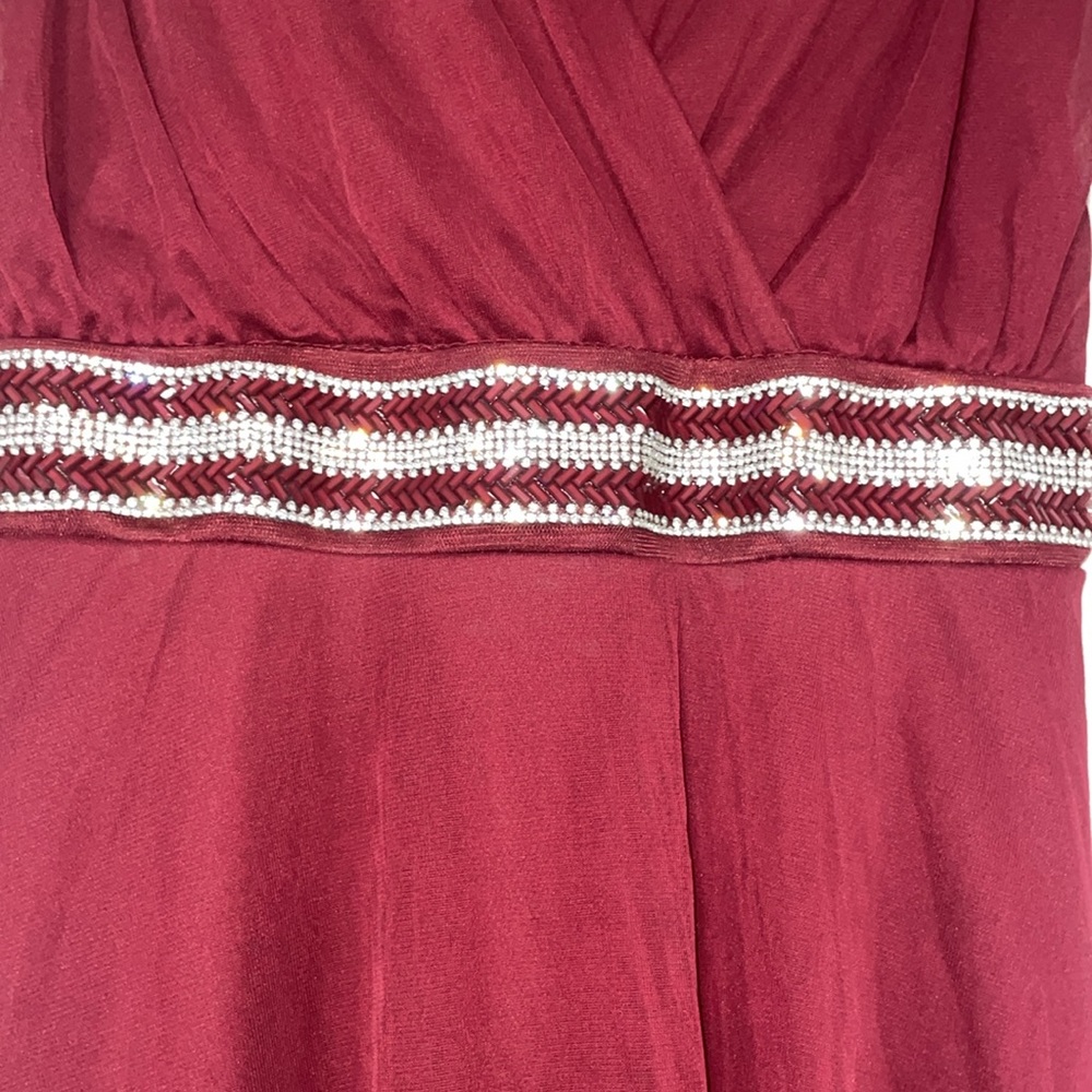 Maroon Cocktail Dress - Picture 4 of 6